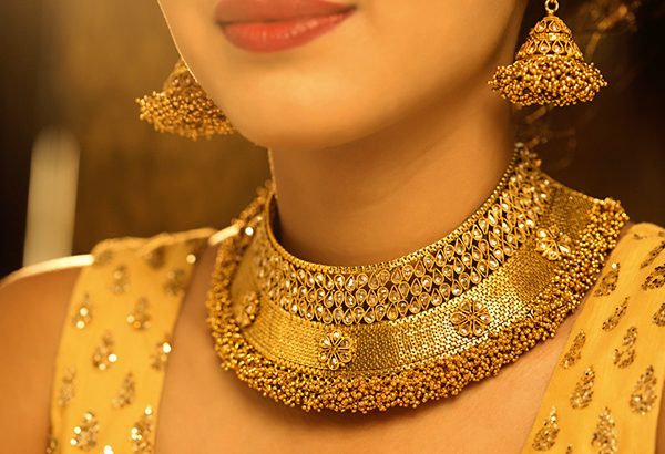 gold jewellery necklace