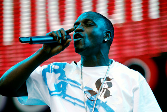 Akon & Priyanka Chopra to perform in wedding ceremony at Jagmandir