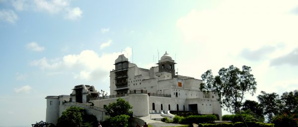 sajjangarh fort