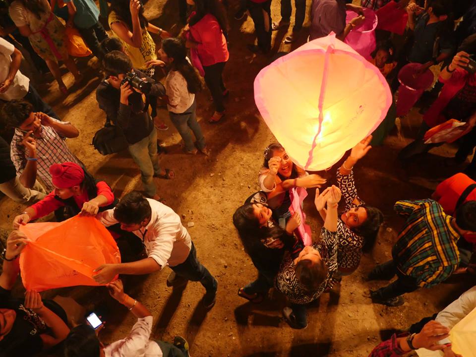 [Photos] Udaipur Lantern Festival 2015 UdaipurBlog