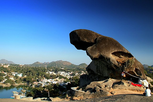 Here’s a list of places to go when you are at Mount Abu