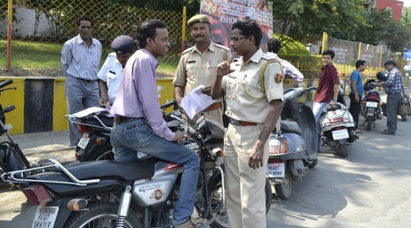 300 Traffic Defaulters Fined by the Police in a Single Day