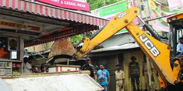 Udaipur Nagar Nigam Starts Encroachment Removal Campaign